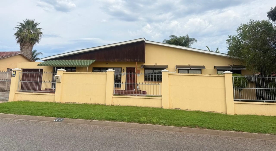 3 Bedroom Property for Sale in Manor Heights Eastern Cape